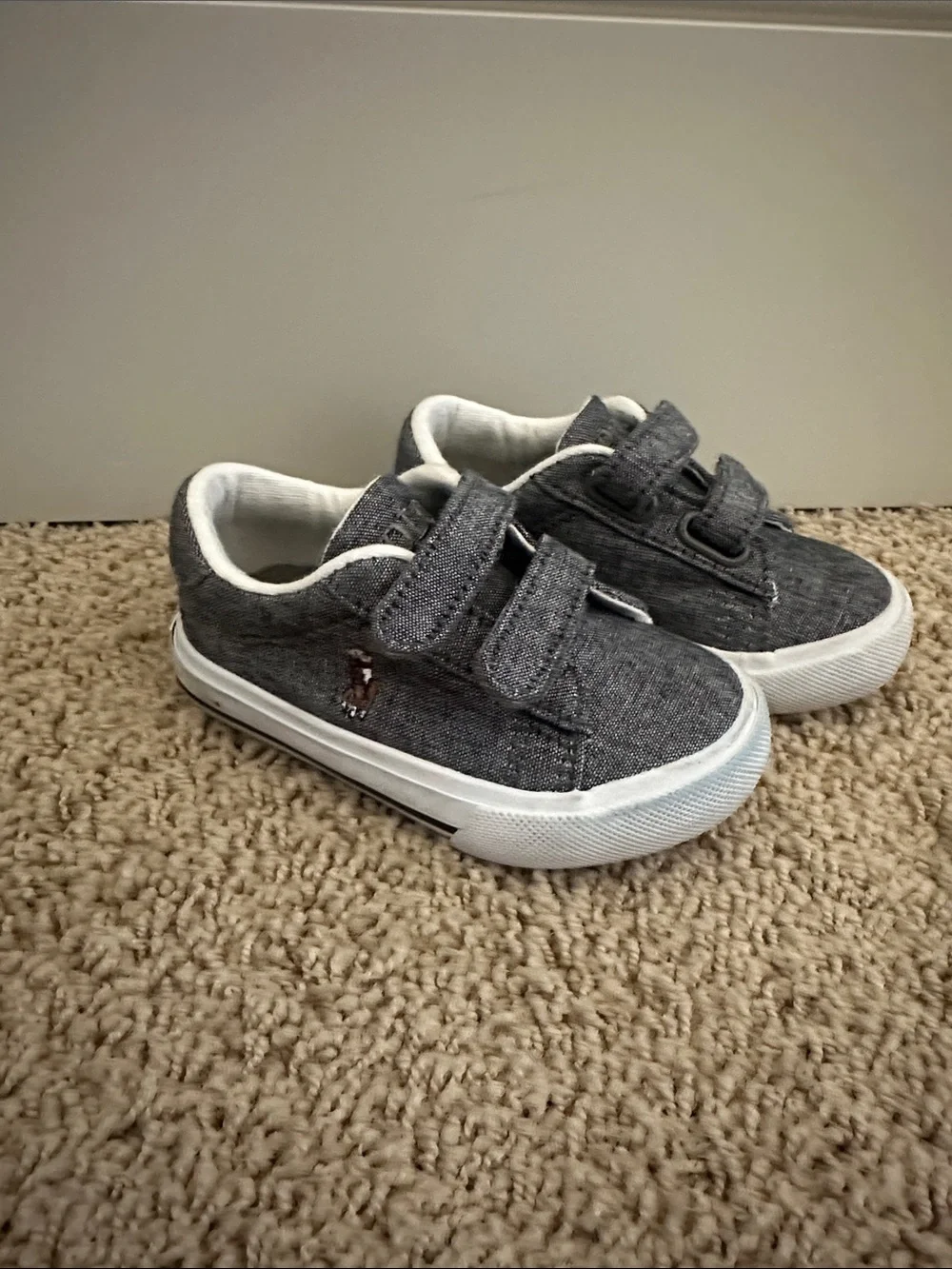 Ralph Lauren Gray Canvas Velcro toddler Sneakers - size 5